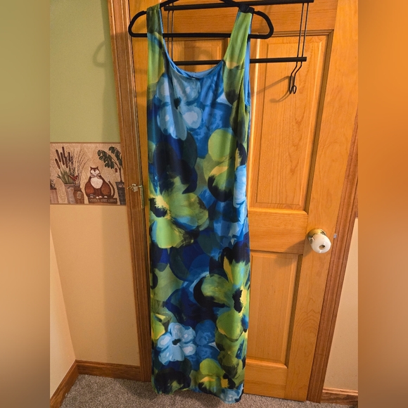Glamour Blue and Green Floral Maxi Dress - Picture 3 of 5